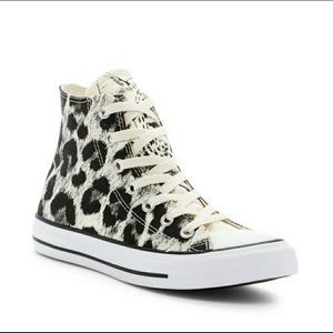 CHUCK TAYLOR Cheetah High Tops Ladies
